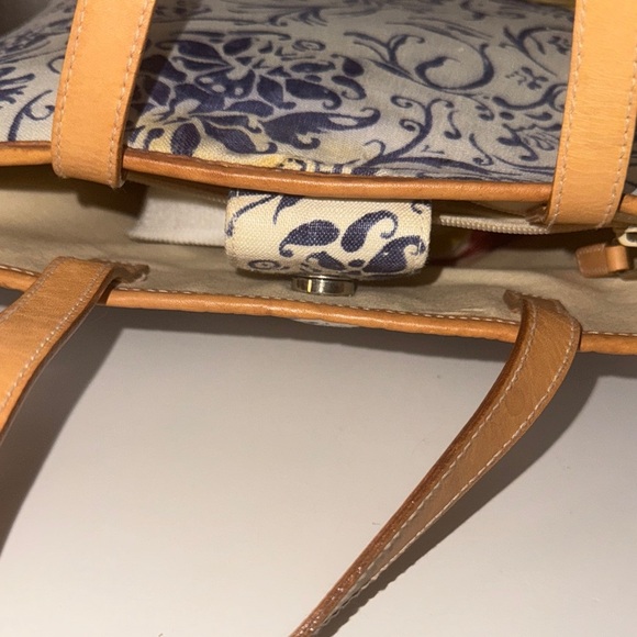 Lauren Ralph Lauren small wicker bottom floral  tote - Picture 11 of 16